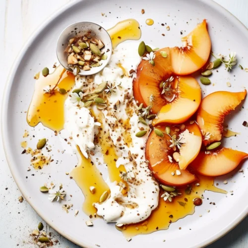 Cottage Cheese with Sliced Peaches and Toasted Almonds_001